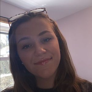 Meet your Posher, Addy